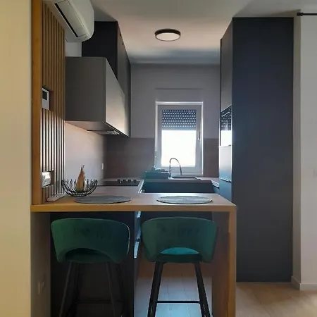 Piano Penthouse זאדאר